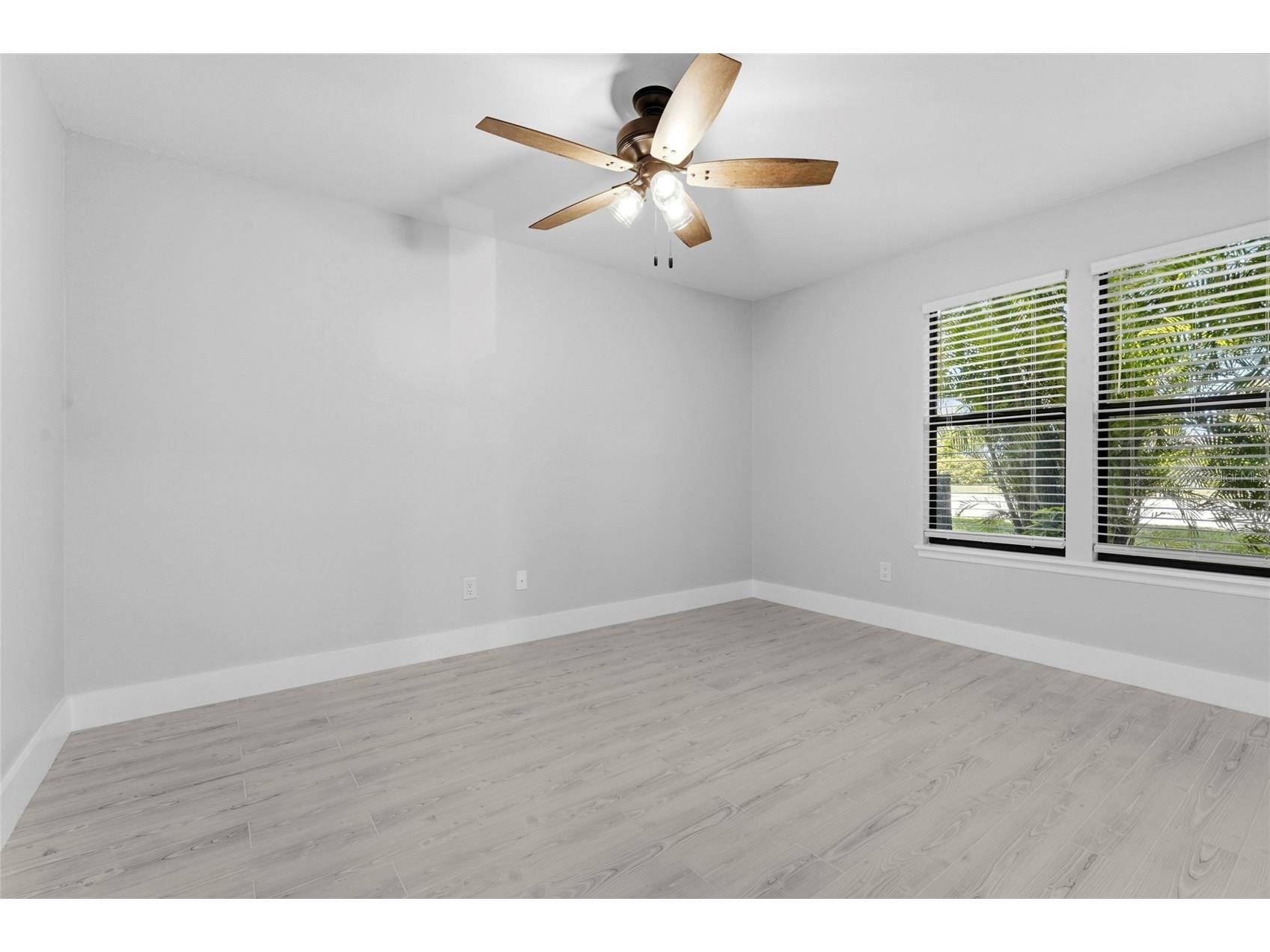 4057 Crockers Lake Boulevard #17 Sarasota FL 34238 A4698350 image28
