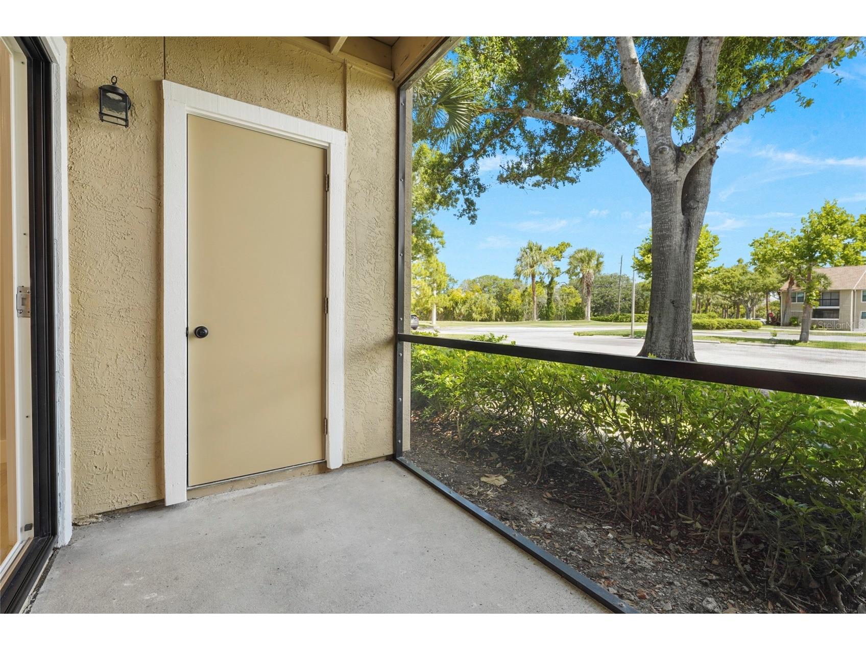 4057 Crockers Lake Boulevard #17 Sarasota FL 34238 A4698350 image37