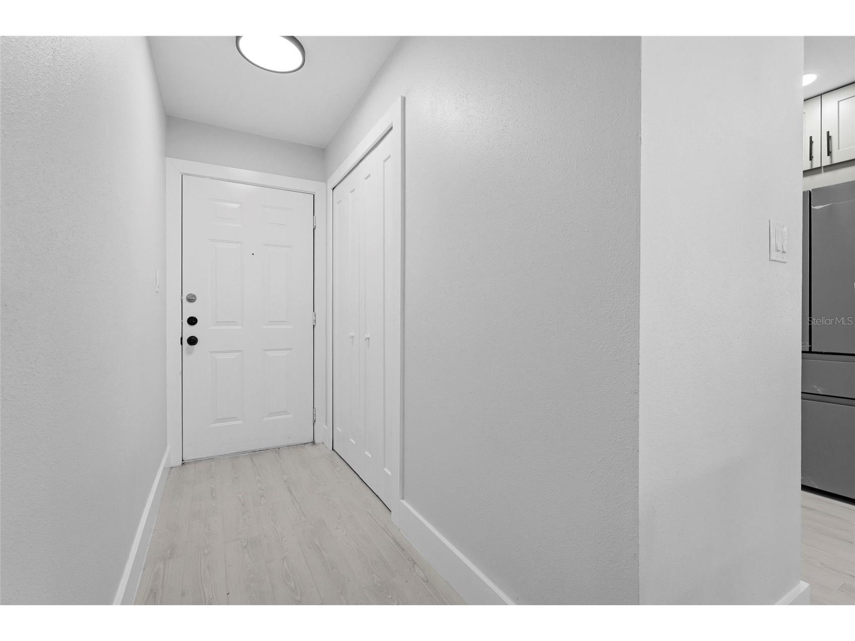 4057 Crockers Lake Boulevard #17 Sarasota FL 34238 A4698350 image5
