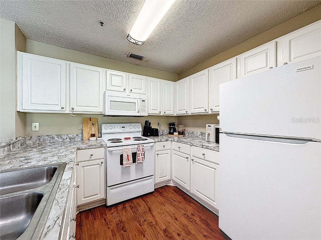 4057 N Crockers Lake Boulevard #23 Sarasota FL 34238 S5138795 image12