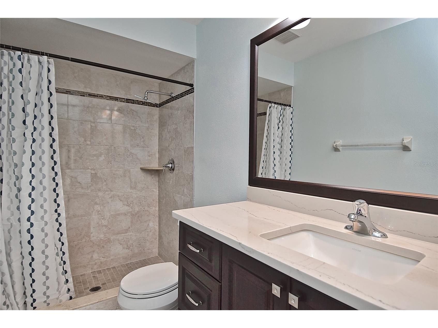 4058 Center Pointe Place #28A Sarasota FL 34233 A4678831 image11