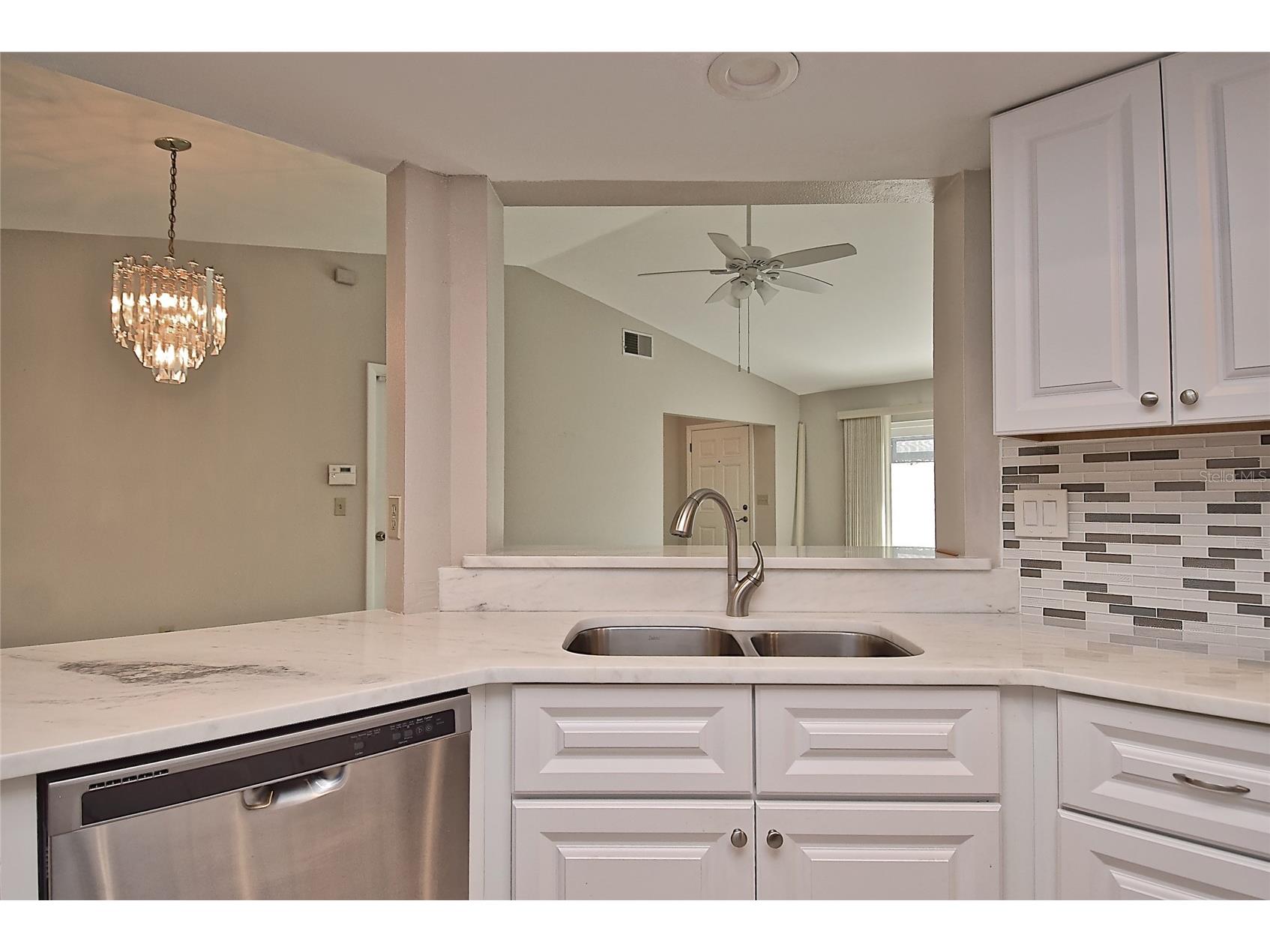 4058 Center Pointe Place #28A Sarasota FL 34233 A4678831 image8