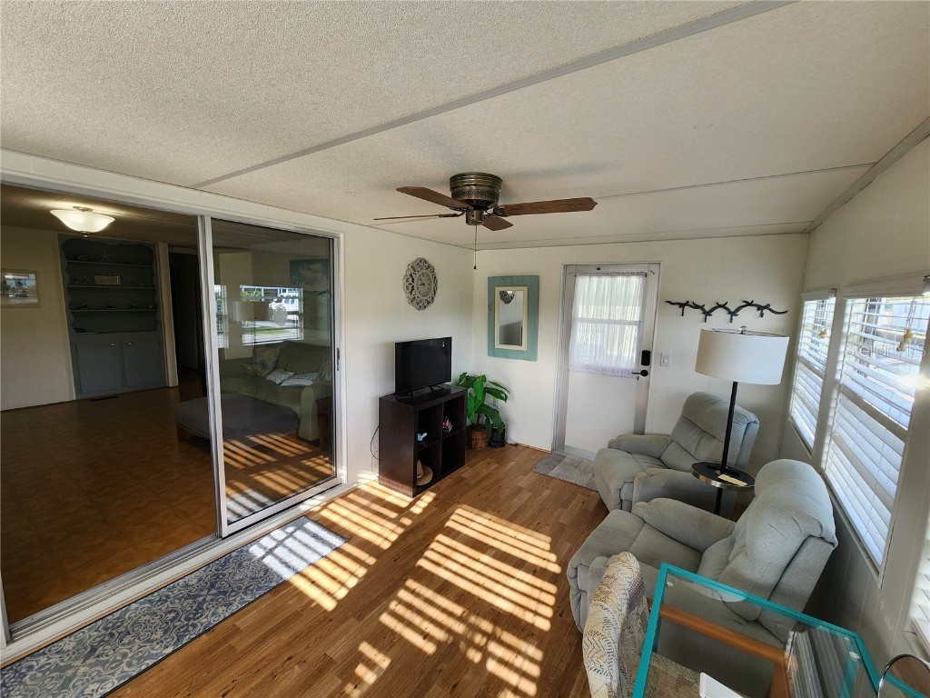 406 50th Avenue W Bradenton FL 34207 A4658843 image2