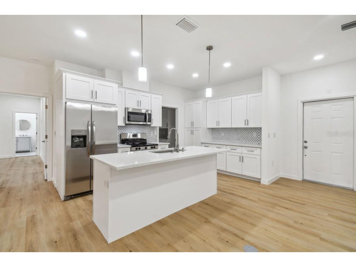 406 Border Street Port Charlotte FL 33953 A4672362 image6