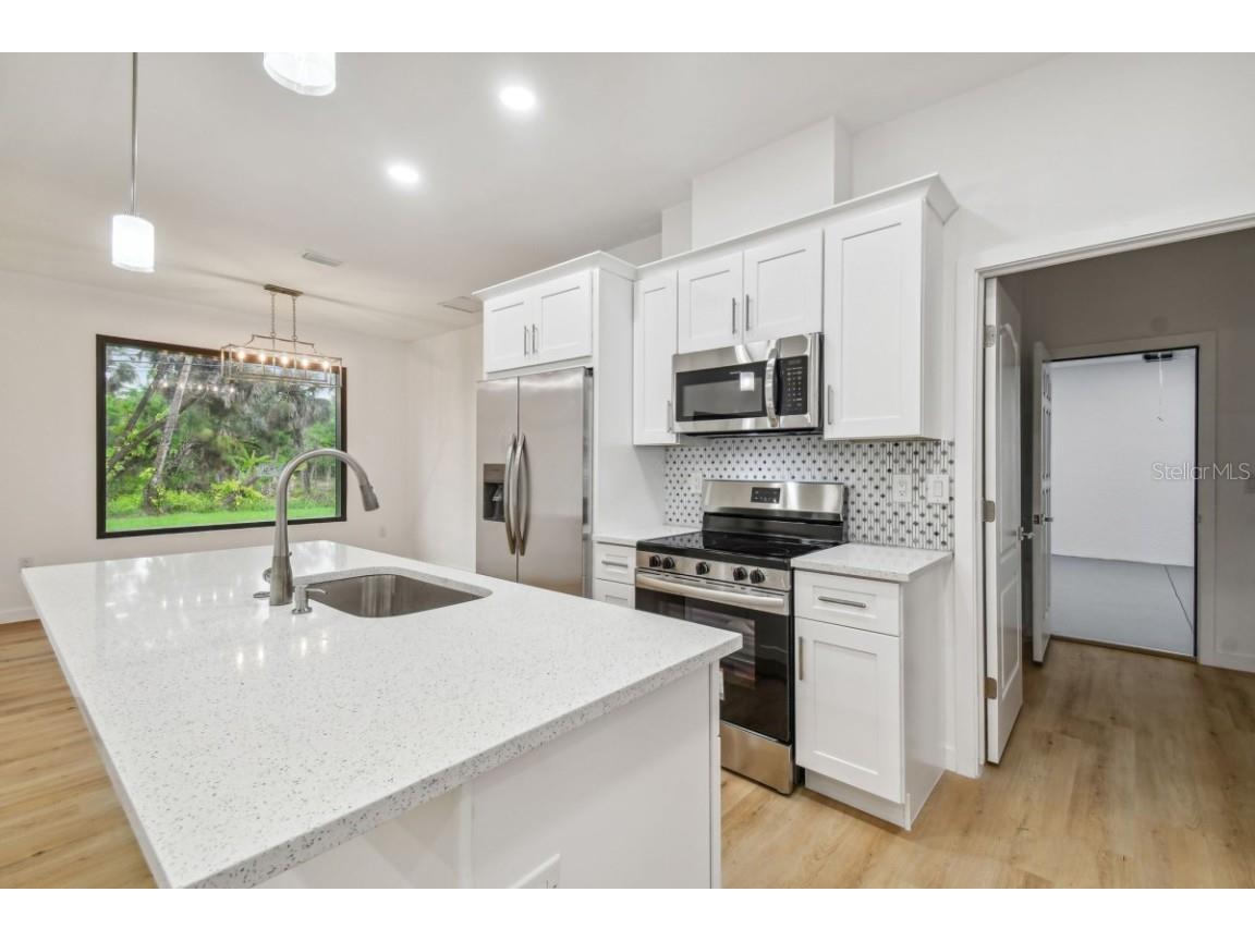 406 Border Street Port Charlotte FL 33953 A4672362 image8