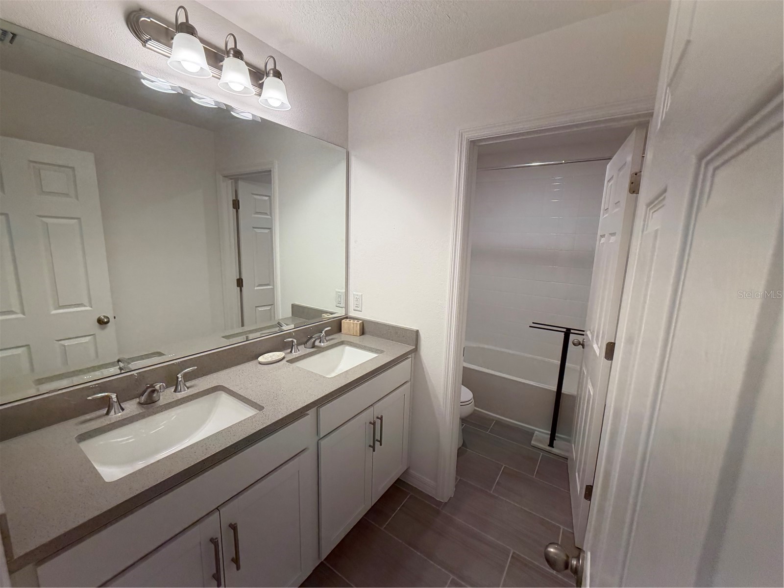 406 North Boulevard E Davenport FL 33837 TB8495136 image32