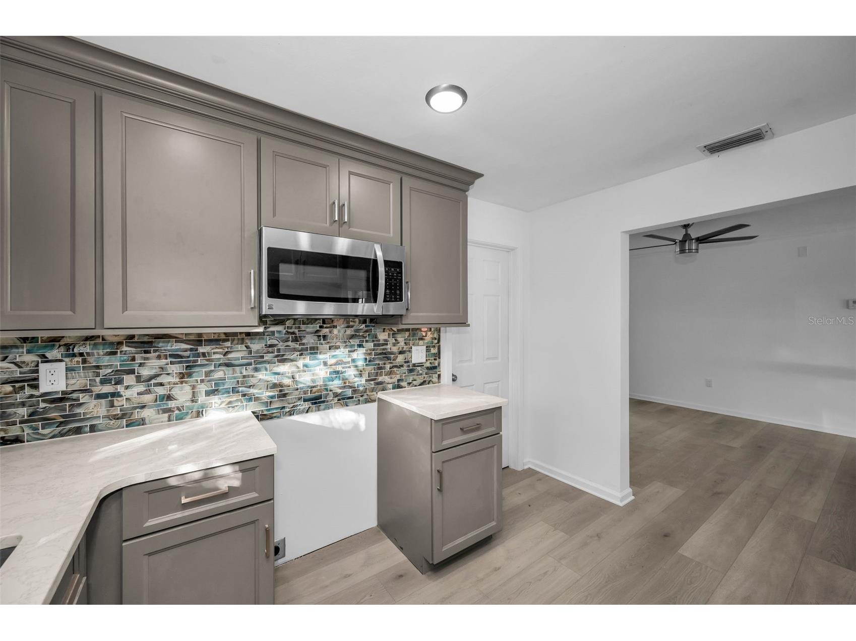 406 Orchid Lane Palm Harbor FL 34683 TB8466778 image9