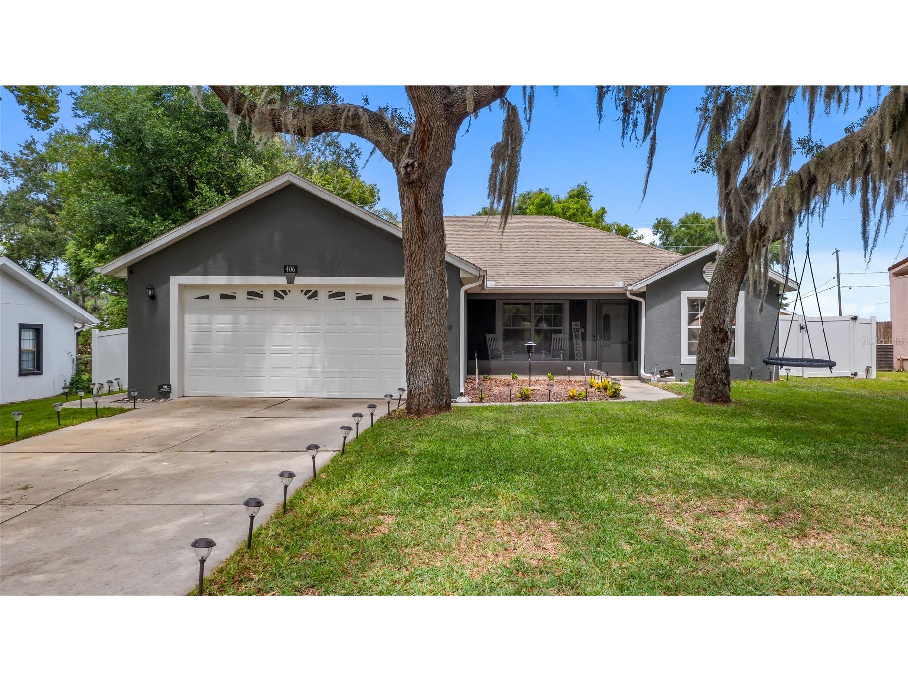 406 S Palm Avenue Howey In The Hills FL 34737 - LITTLE LAKE HARRIS O6416440 image1