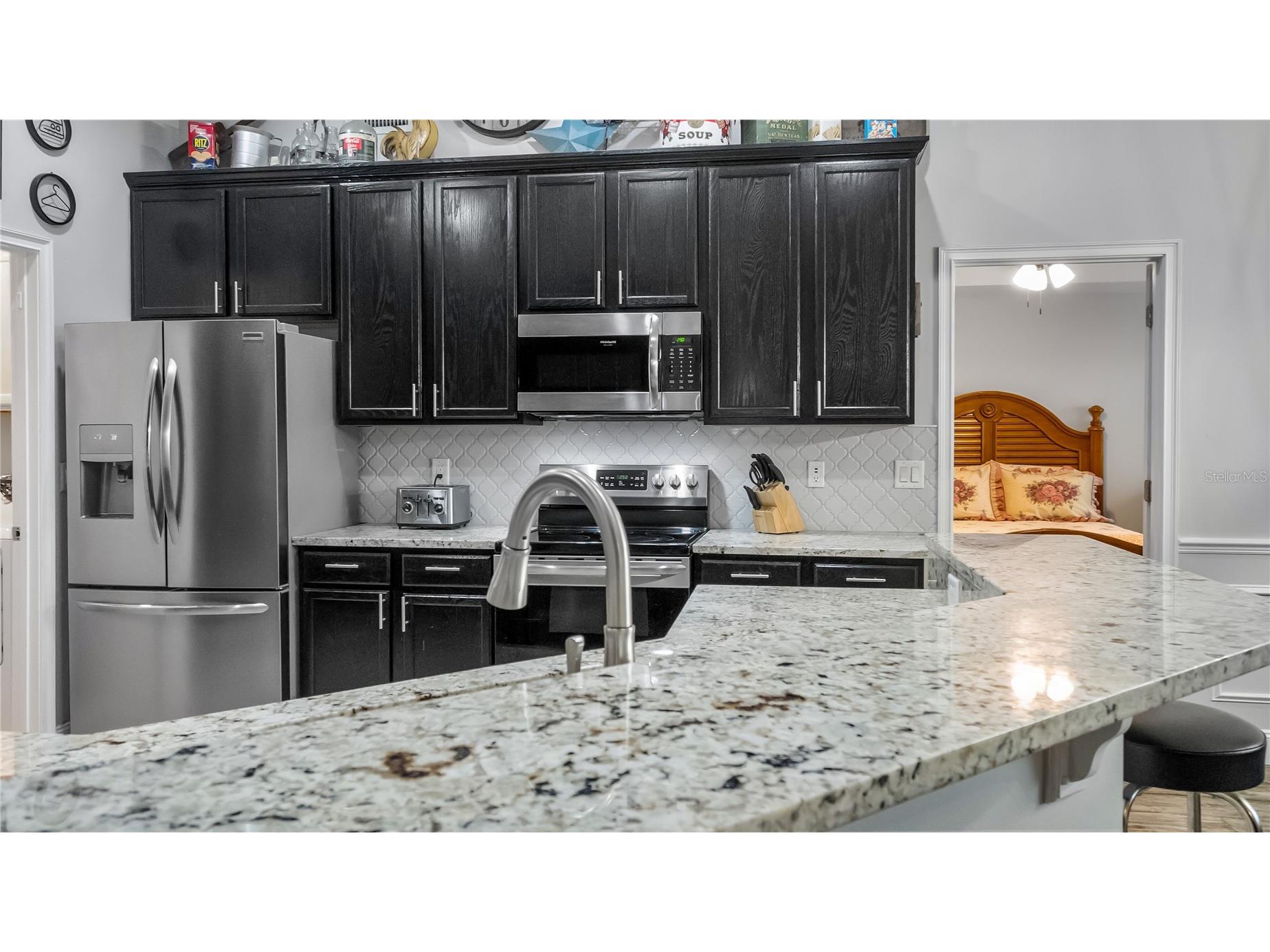 406 S Palm Avenue Howey In The Hills FL 34737 - LITTLE LAKE HARRIS O6416440 image15