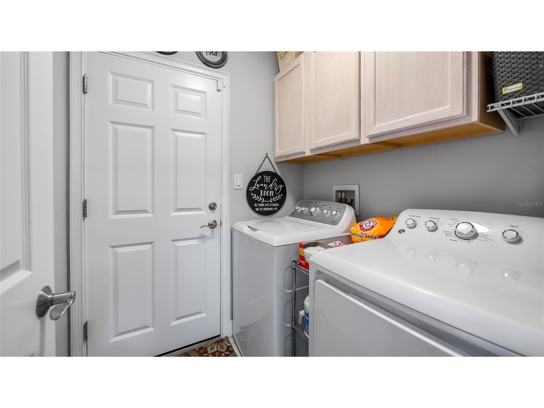 406 S Palm Avenue Howey In The Hills FL 34737 - LITTLE LAKE HARRIS O6416440 image16