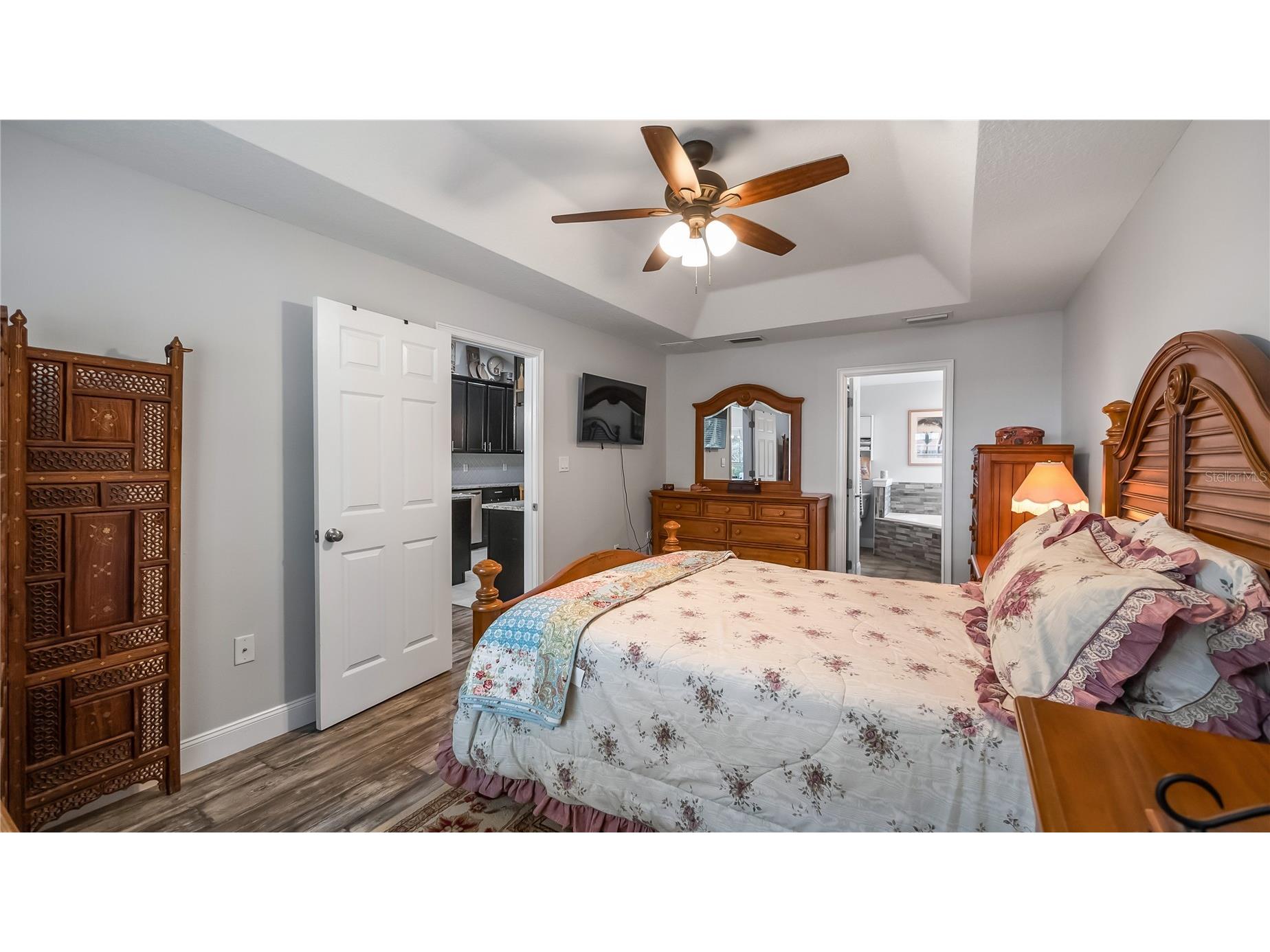 406 S Palm Avenue Howey In The Hills FL 34737 - LITTLE LAKE HARRIS O6416440 image18