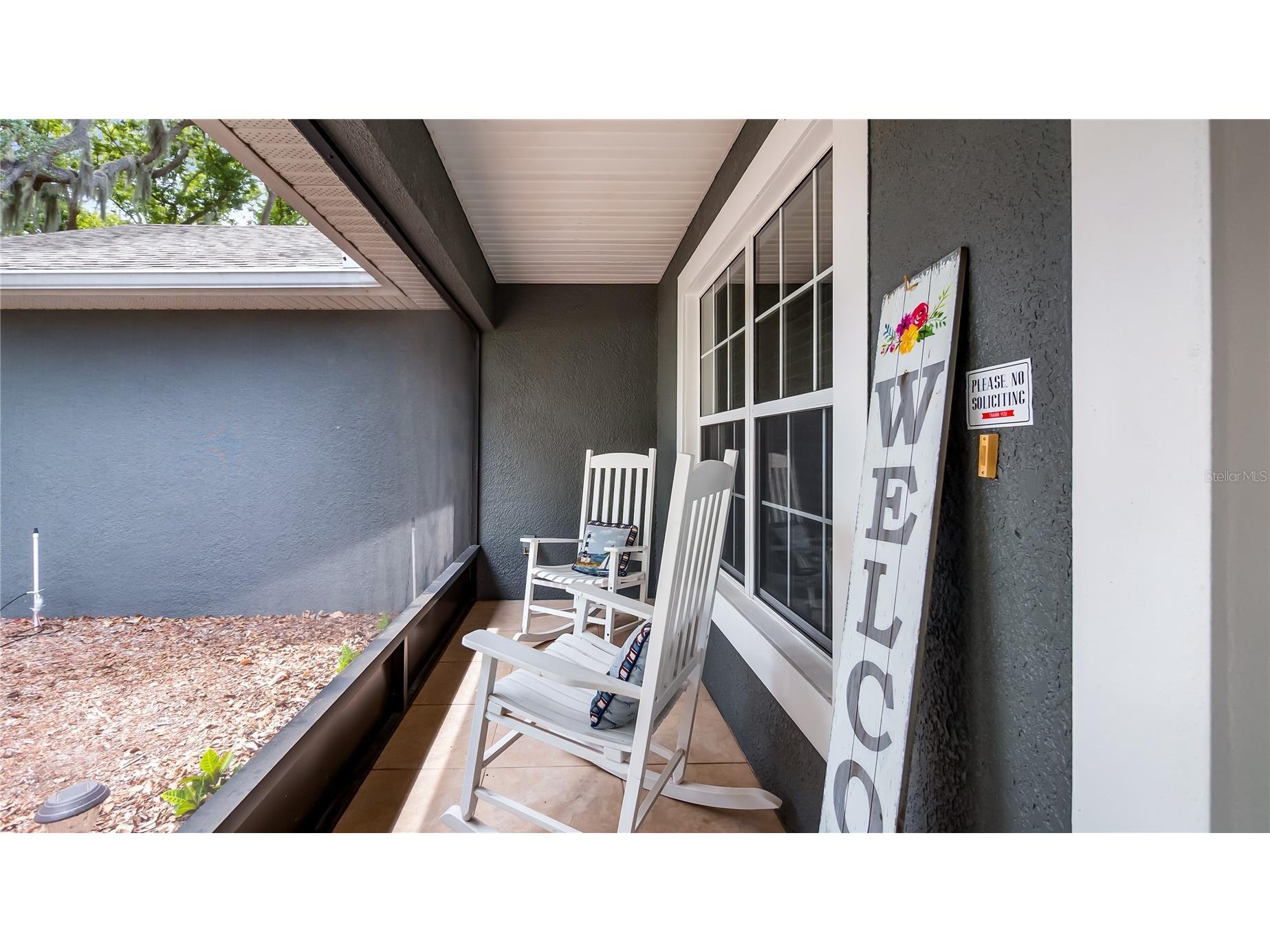 406 S Palm Avenue Howey In The Hills FL 34737 - LITTLE LAKE HARRIS O6416440 image3