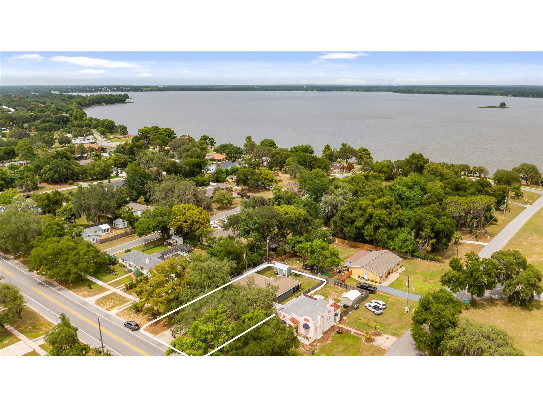 406 S Palm Avenue Howey In The Hills FL 34737 - LITTLE LAKE HARRIS O6416440 image36