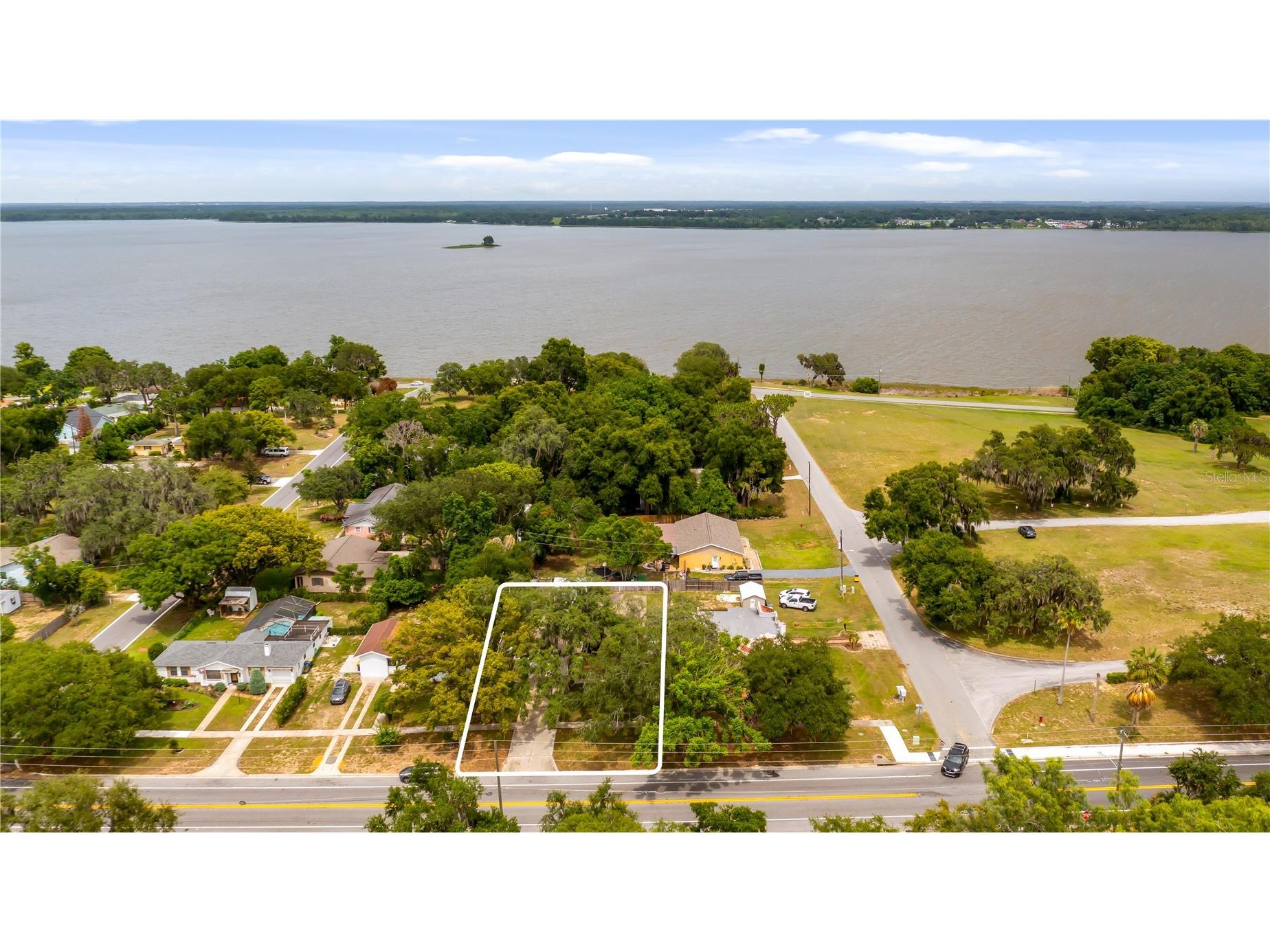 406 S Palm Avenue Howey In The Hills FL 34737 - LITTLE LAKE HARRIS O6416440 image37