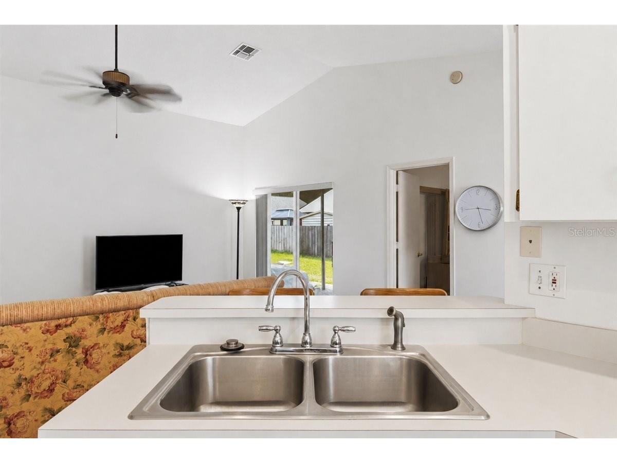 406 Saint Anns Drive Winter Haven FL 33884 P4939176 image10