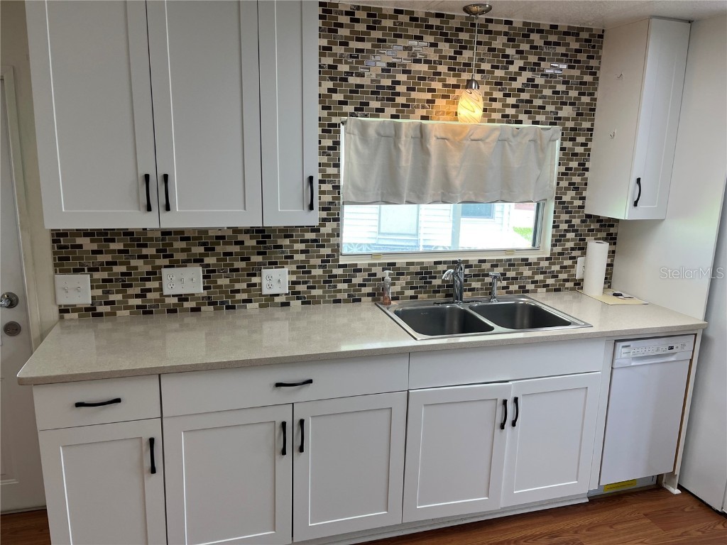 406 Trento Venice FL 34285 N6133817 image12