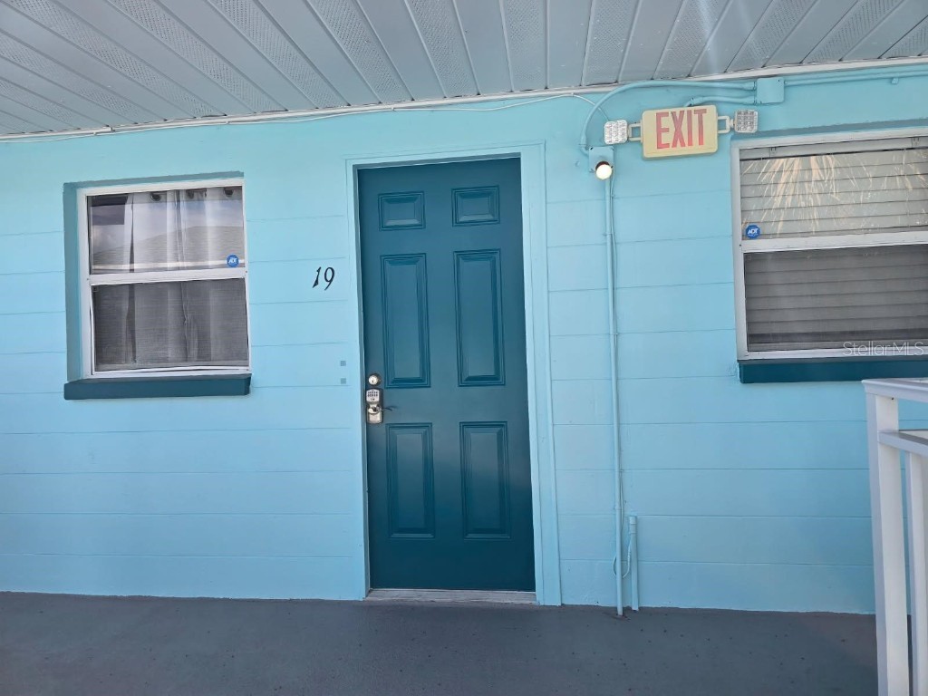 406 Tyler Avenue #19 Cape Canaveral FL 32920 V4945402 image11