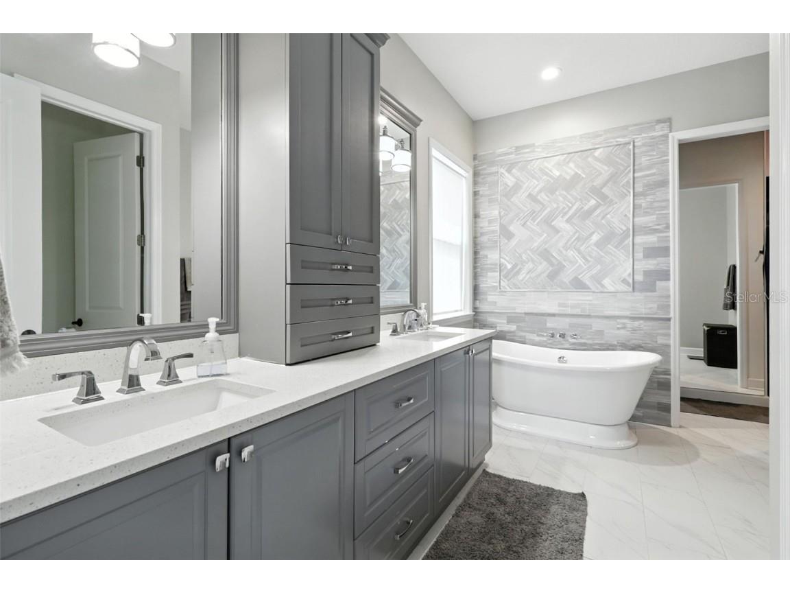 406 Venetian Drive Clearwater FL 33755 TB8409847 image40