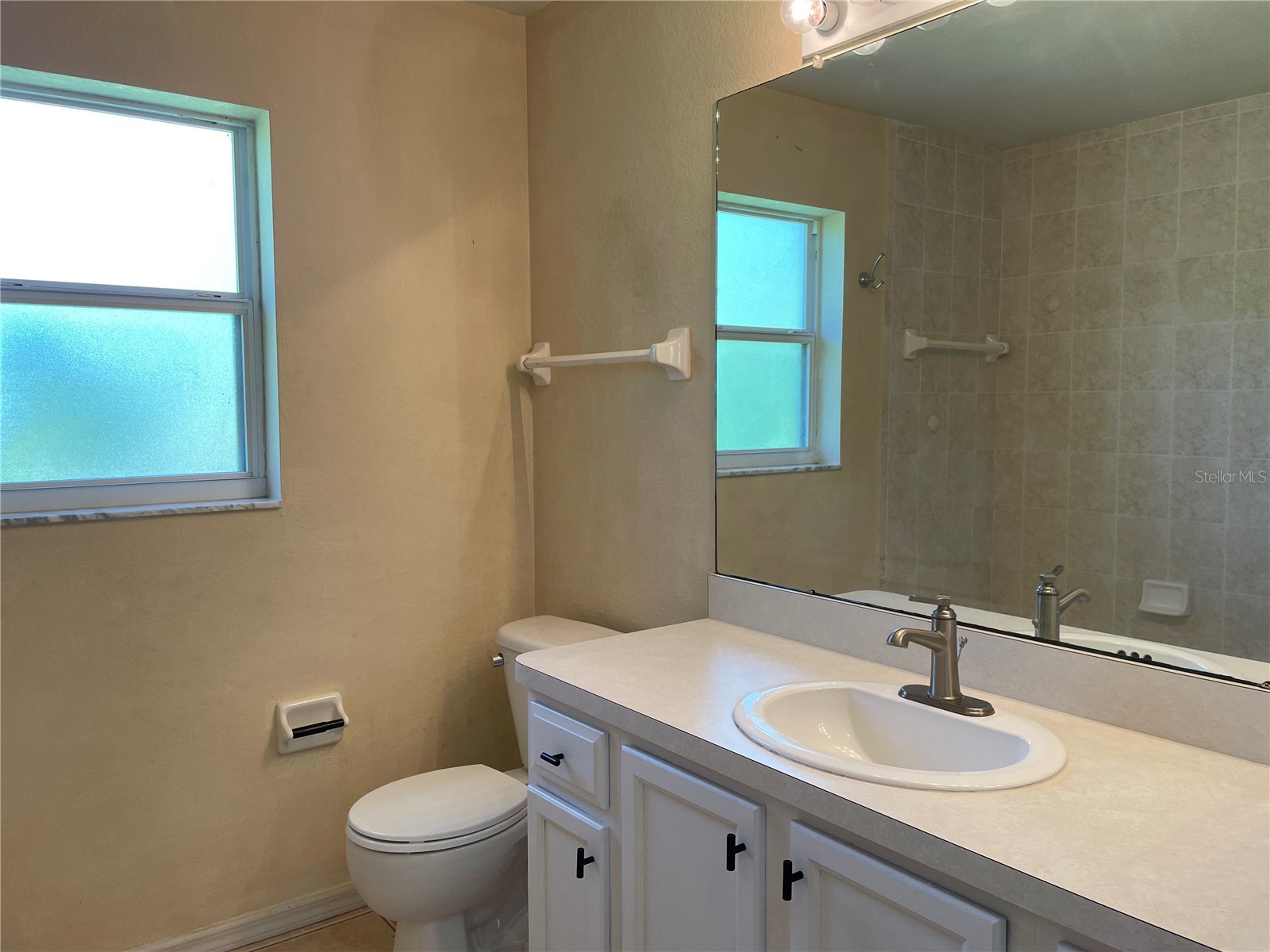 4060 Calatrava Avenue North Port FL 34286 A4698293 image15