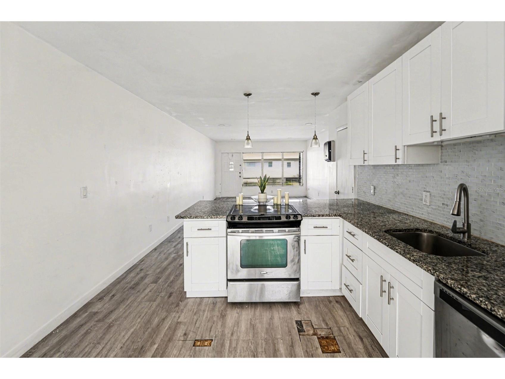 4061 55th Way N #1042 Kenneth City FL 33709 TB8492208 image11