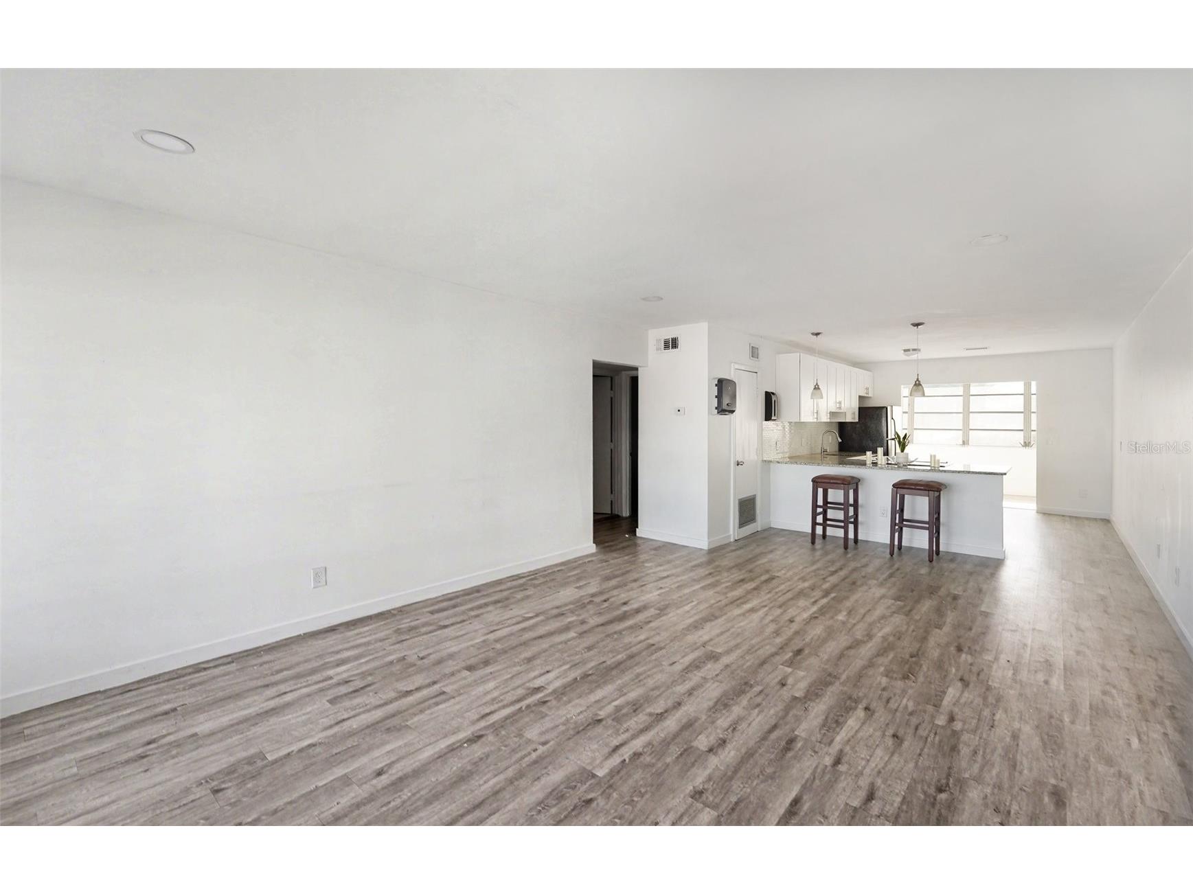 4061 55th Way N #1042 Kenneth City FL 33709 TB8492208 image6