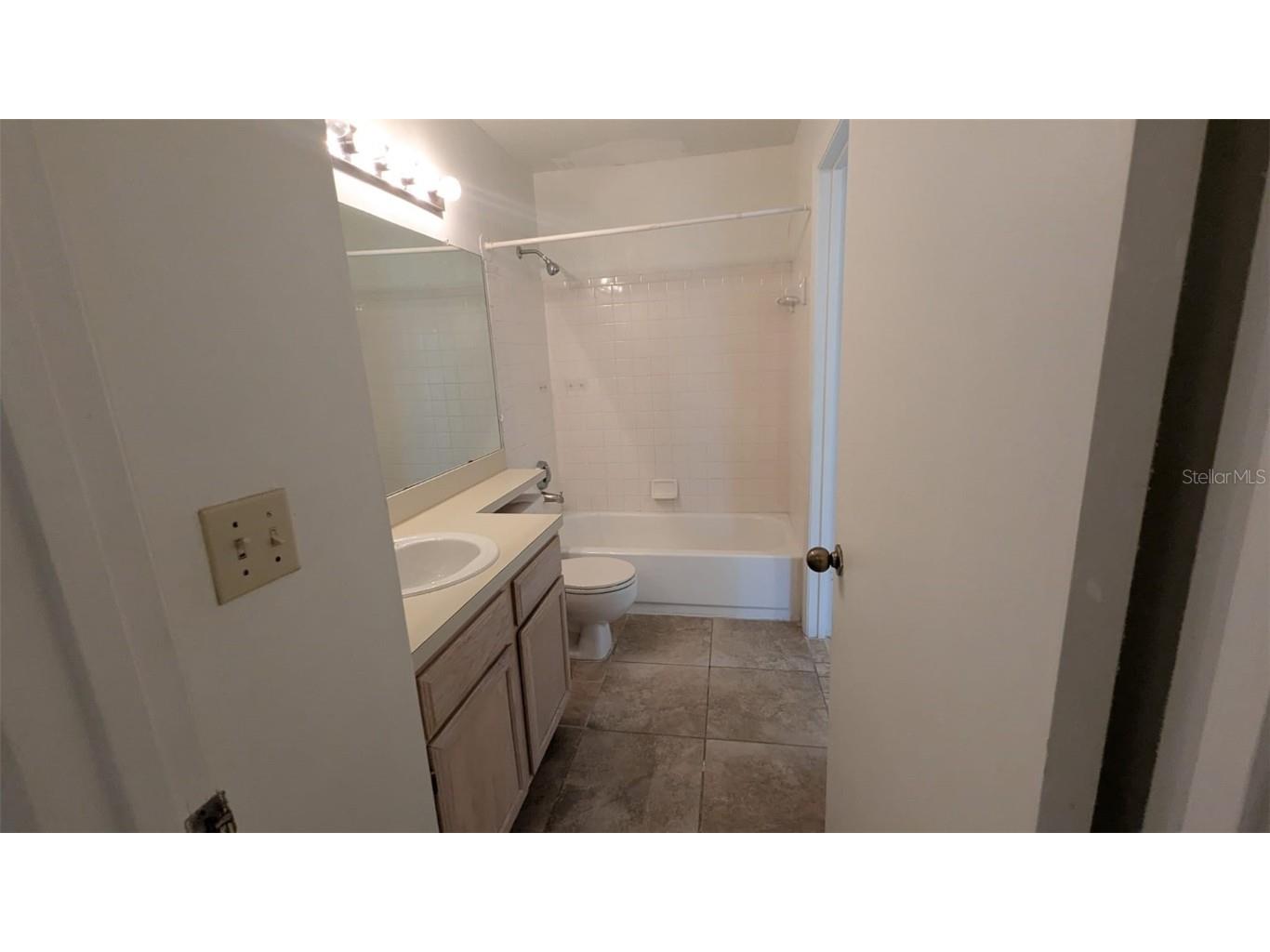 4061 Crockers Lake Boulevard #23 Sarasota FL 34238 A4674425 image5