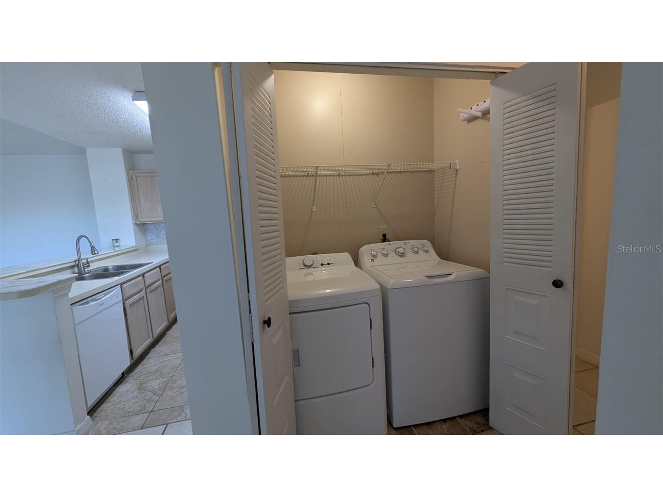 4061 Crockers Lake Boulevard #23 Sarasota FL 34238 A4674425 image7