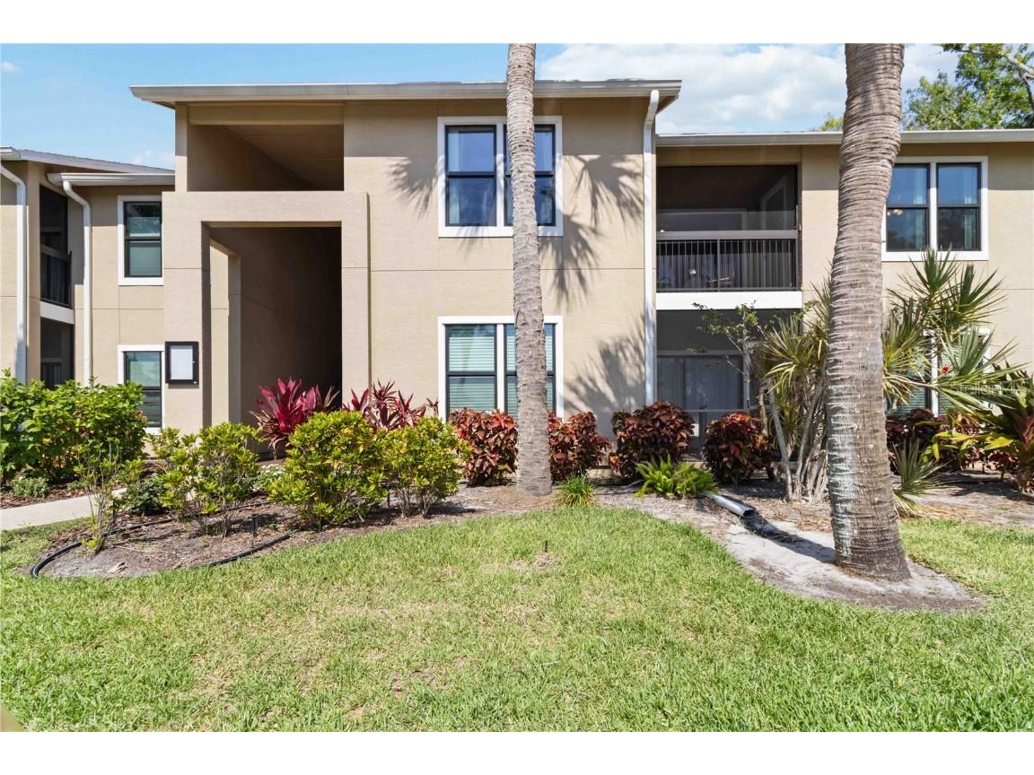 4061 Crockers Lake Boulevard #27 Sarasota FL 34238 A4653949 image1