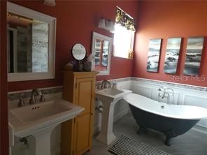 4062 Westbourne Circle Sarasota FL 34238 A4686227 image11