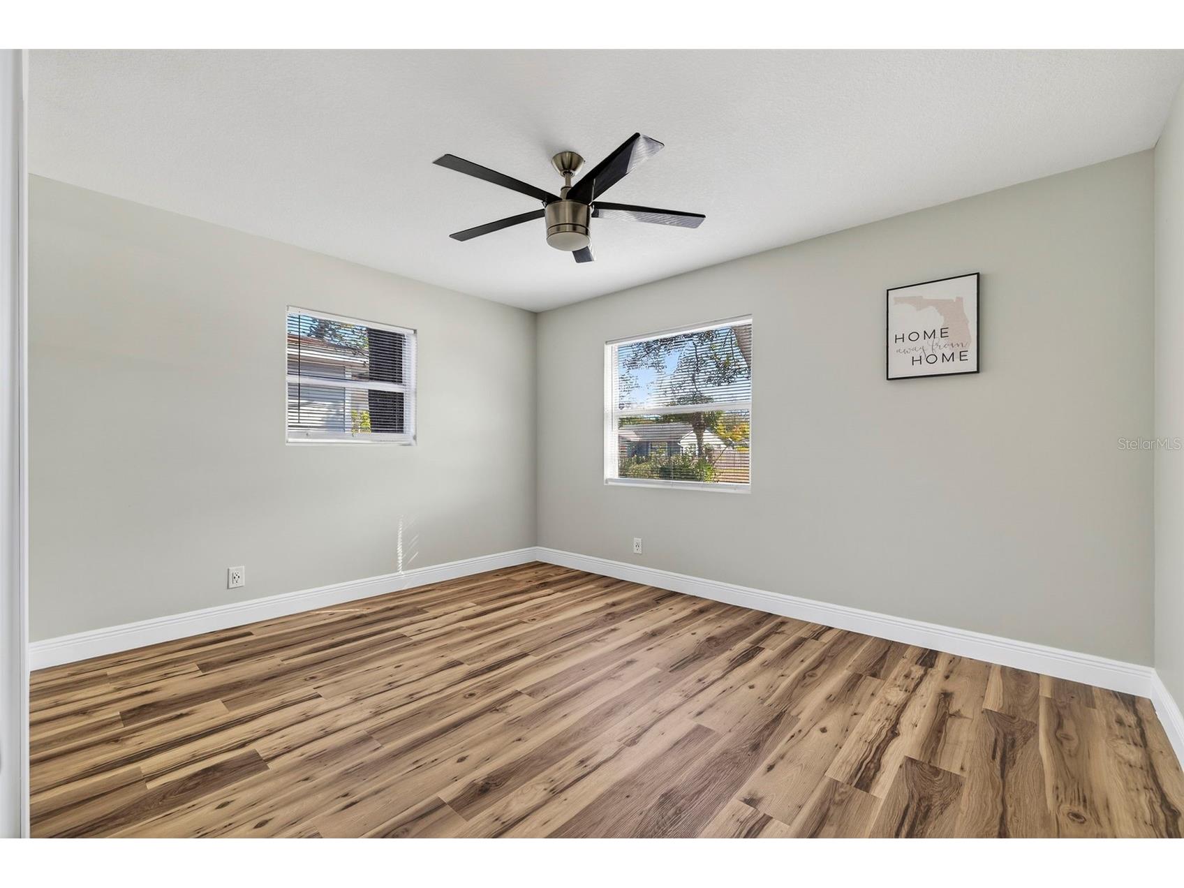 4063 2nd Avenue S Saint Petersburg FL 33711 TB8471162 image22