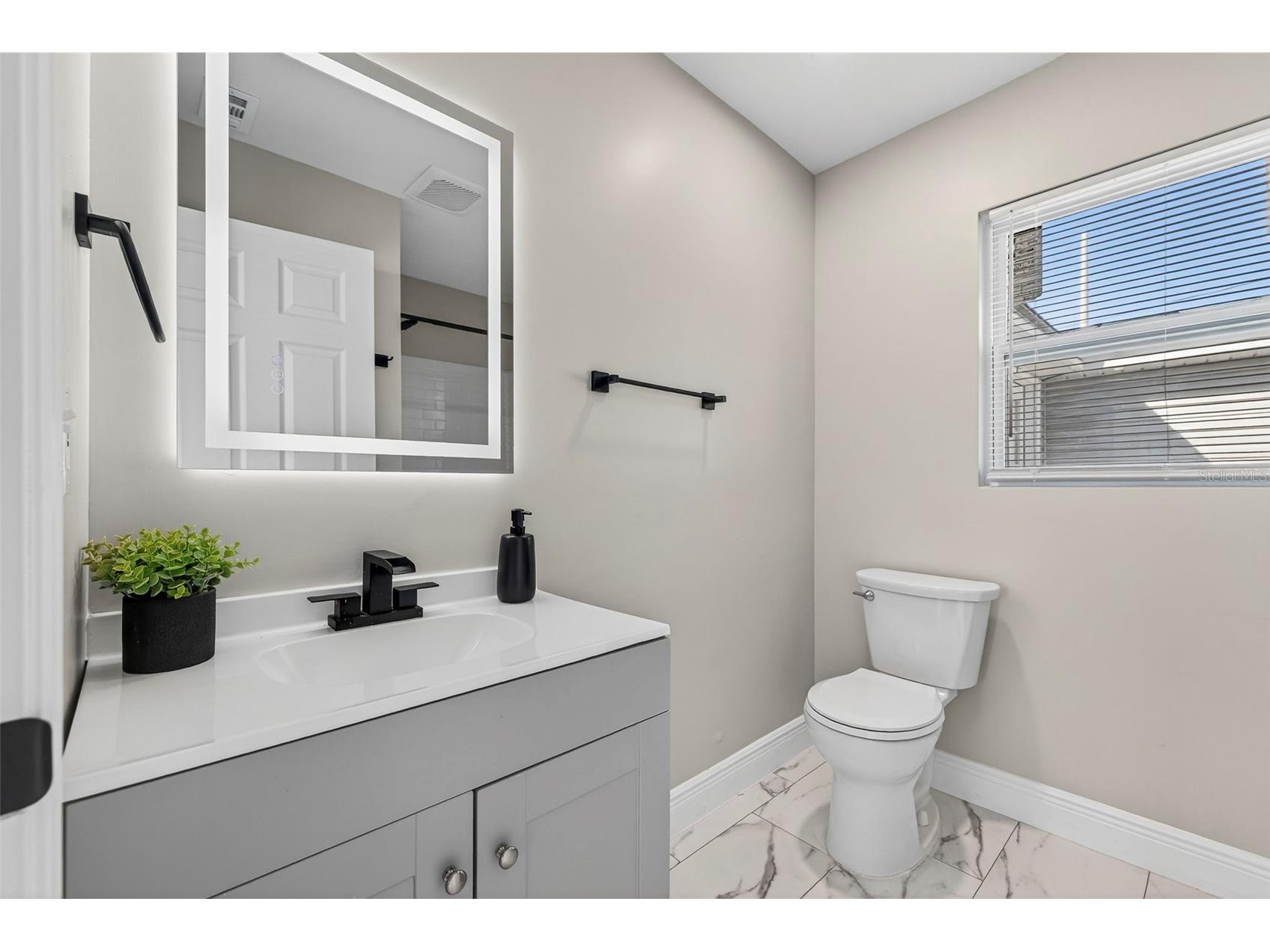 4063 2nd Avenue S Saint Petersburg FL 33711 TB8471162 image23