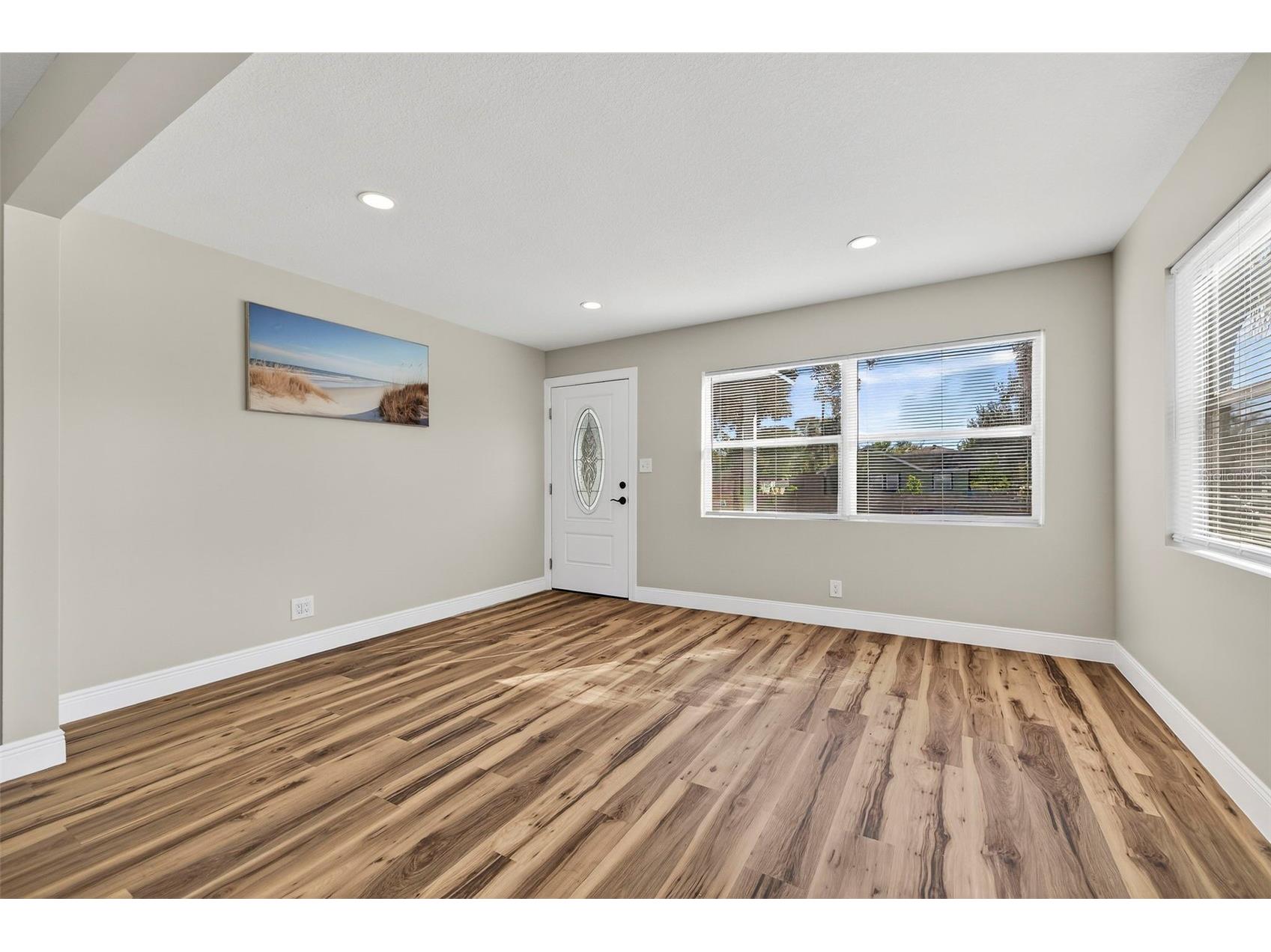 4063 2nd Avenue S Saint Petersburg FL 33711 TB8471162 image6