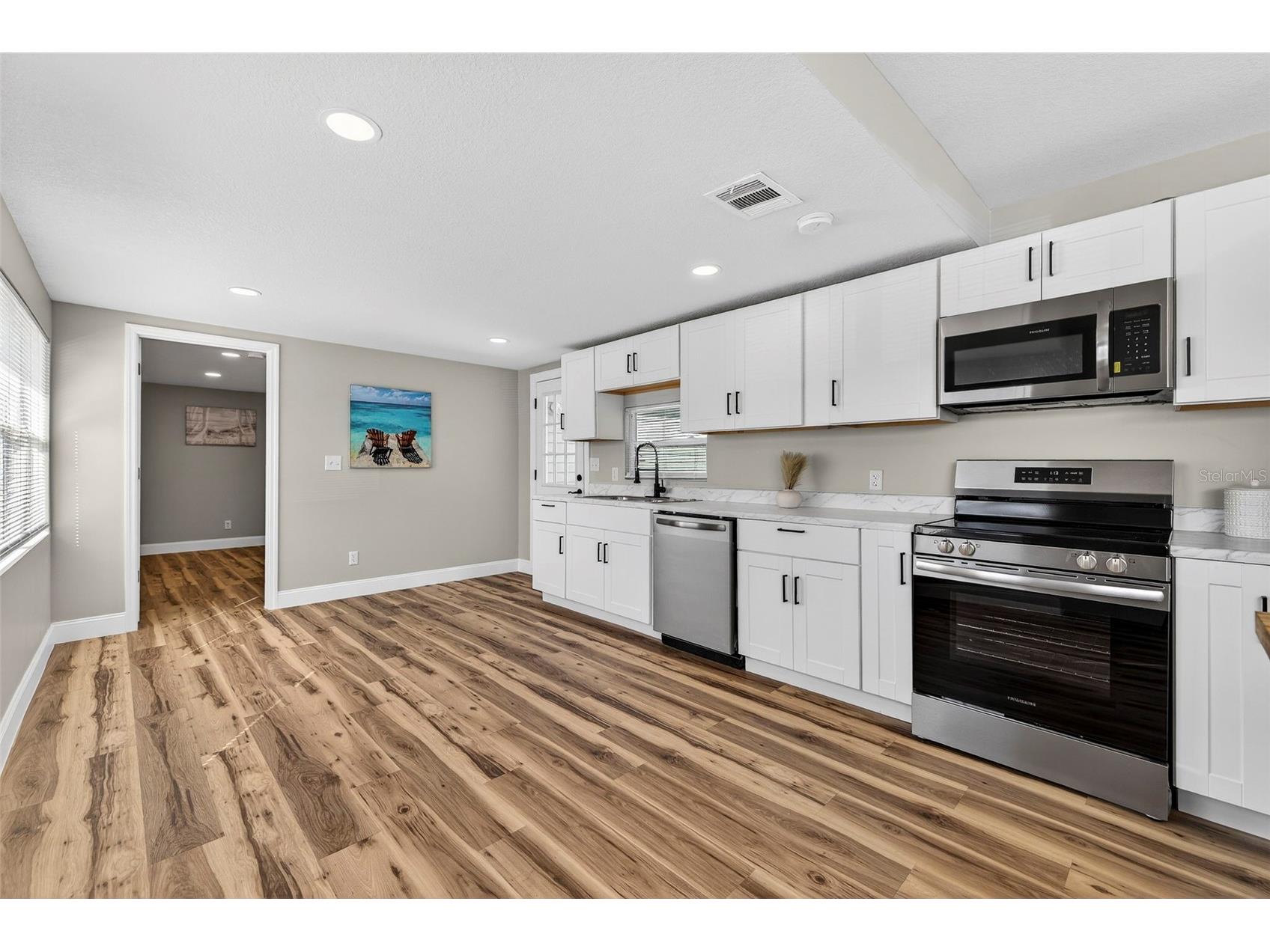 4063 2nd Avenue S Saint Petersburg FL 33711 TB8471162 image9