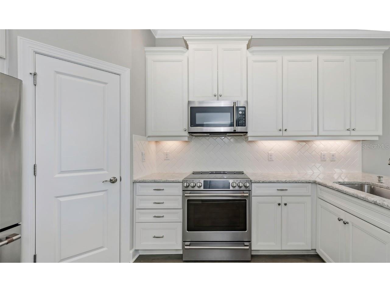 4063 Rocky Shores Drive Tampa FL 33634 TB8439881 image6