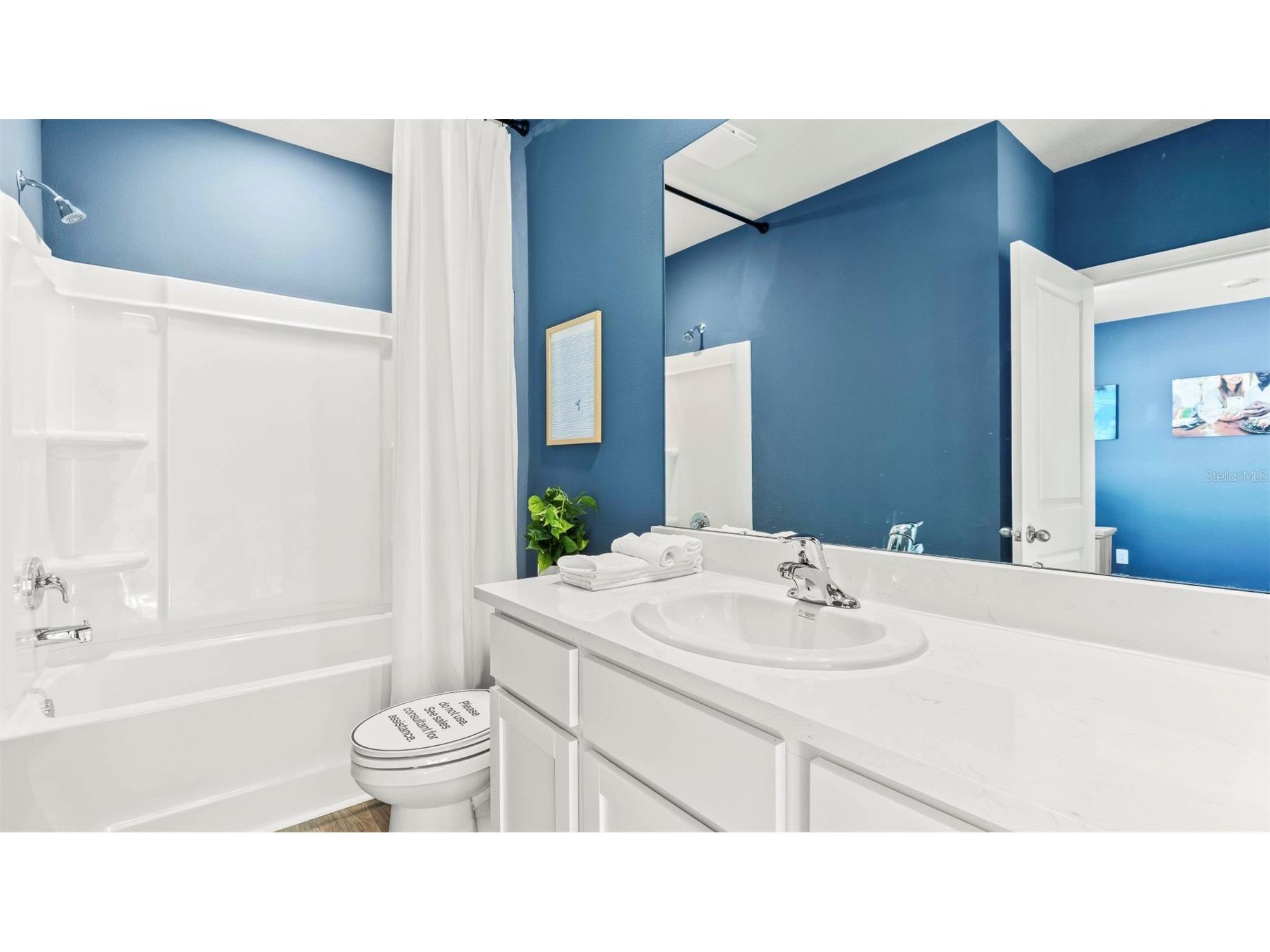 4064 Gold Dust Lane Sarasota FL 34243 A4684712 image17