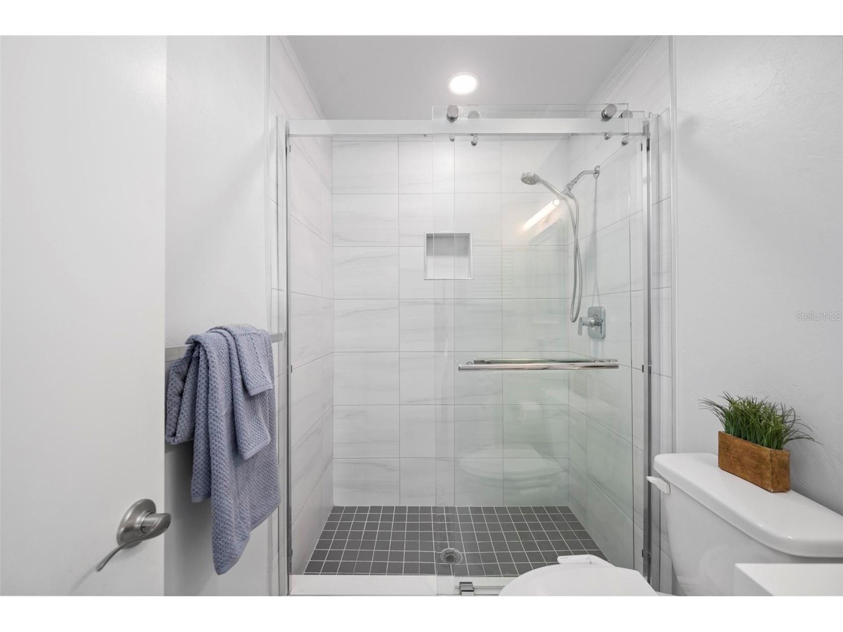 4064 Oakview Drive #D9 Port Charlotte FL 33980 C7526429 image22