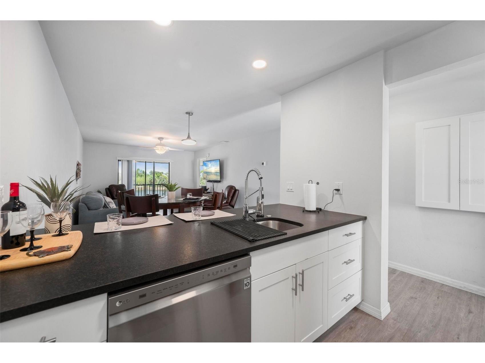 4064 Oakview Drive #D9 Port Charlotte FL 33980 C7526429 image9