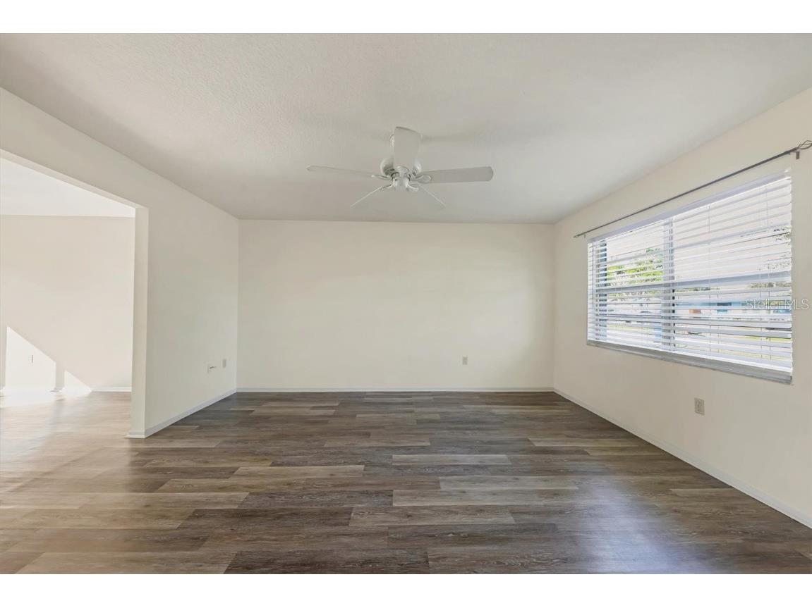 4064 Velarde Lane Sarasota FL 34235 A4632642 image10