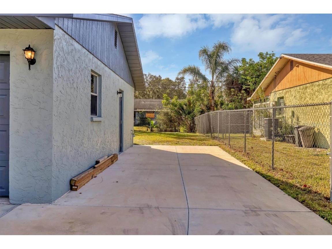 4064 Velarde Lane Sarasota FL 34235 A4632642 image5