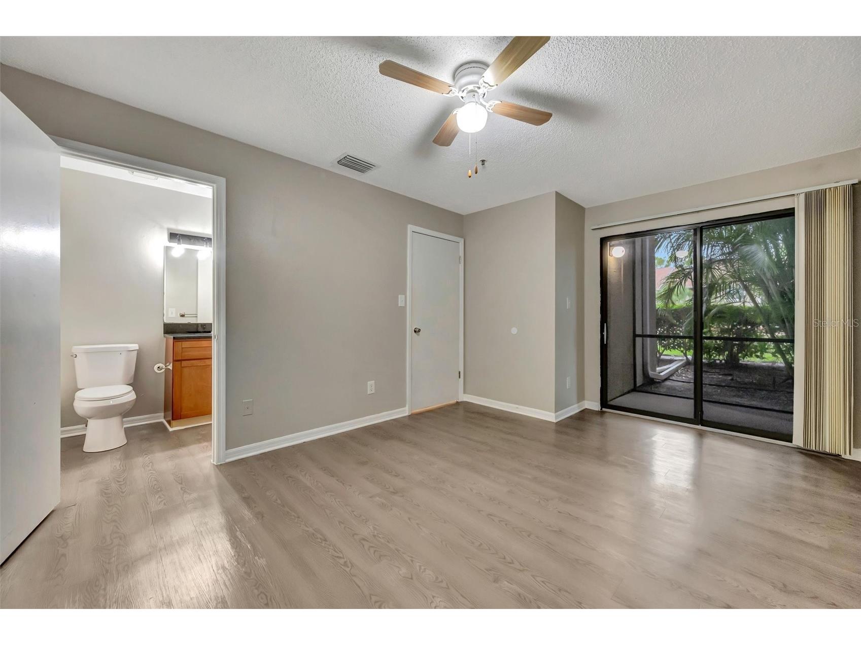 4065 Crockers Lake Boulevard #14 Sarasota FL 34238 A4698956 image38