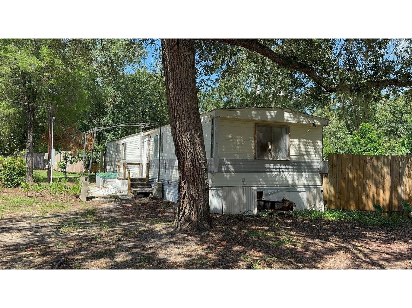 4065 NE 174th Terrace Silver Springs FL 34488 TB8307634 image1