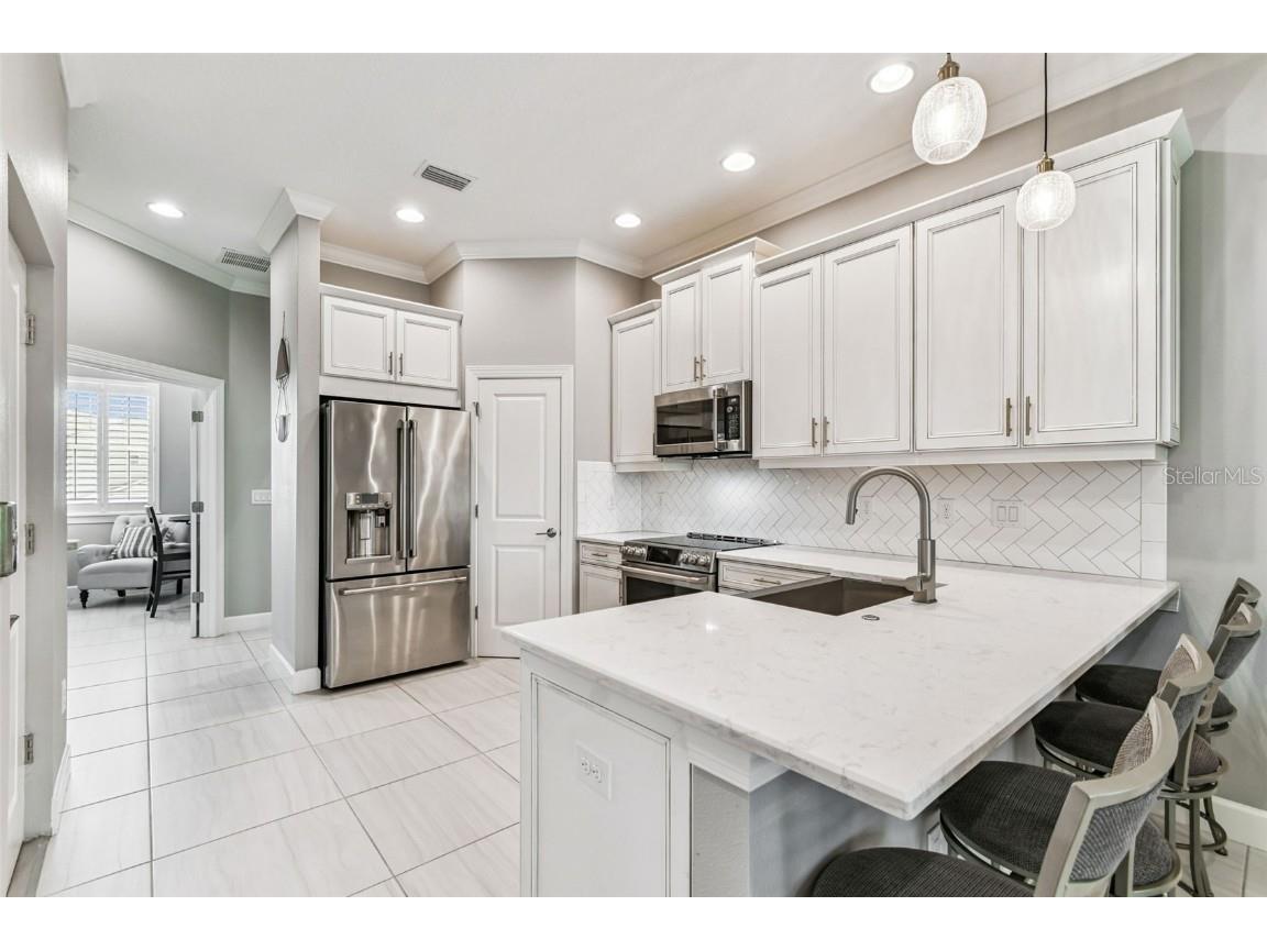 4065 Rocky Shores Drive Tampa FL 33634 TB8438461 image13