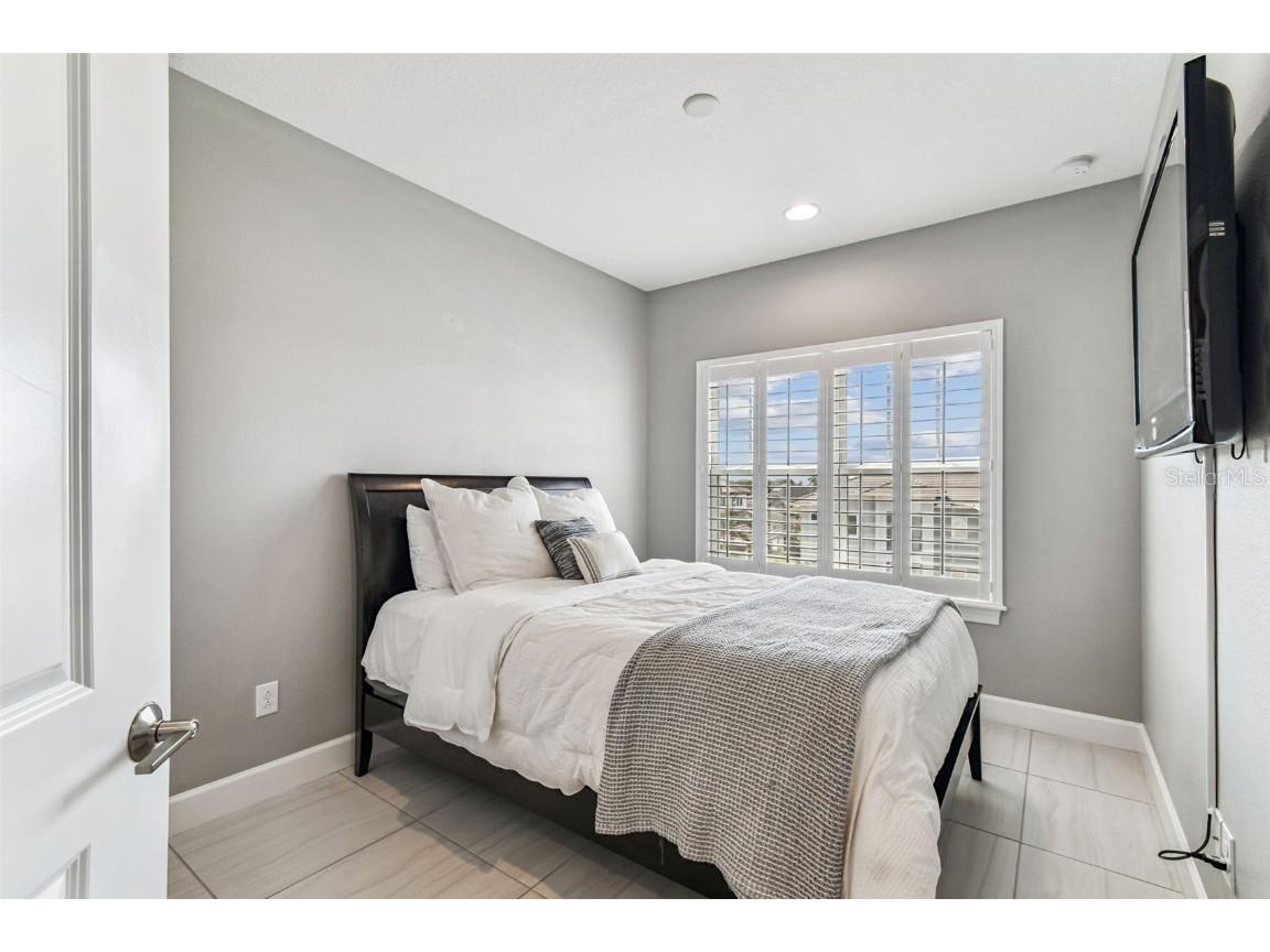 4065 Rocky Shores Drive Tampa FL 33634 TB8438461 image34