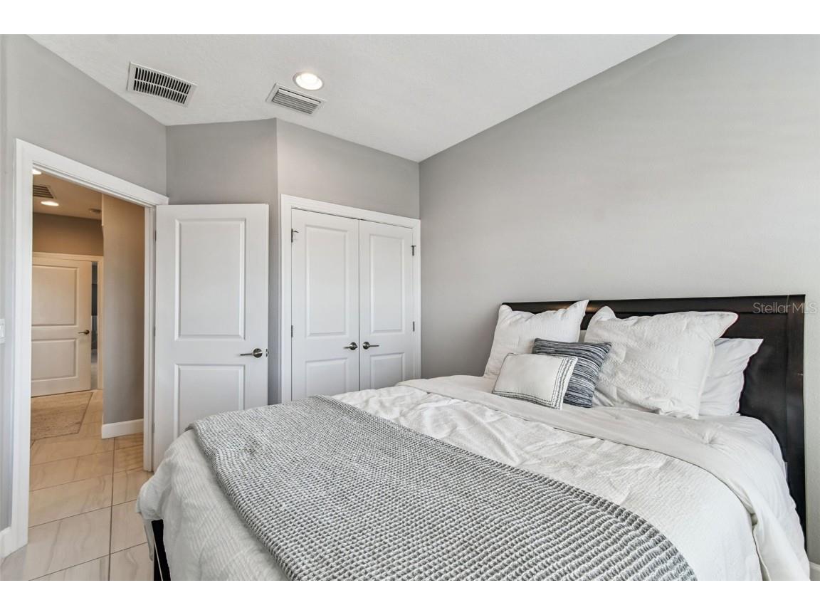 4065 Rocky Shores Drive Tampa FL 33634 TB8438461 image35