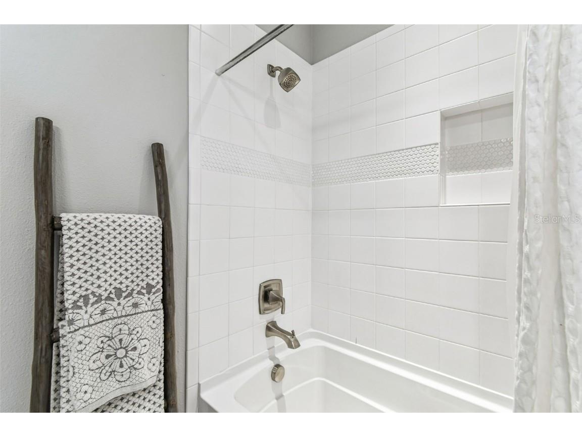 4065 Rocky Shores Drive Tampa FL 33634 TB8438461 image38