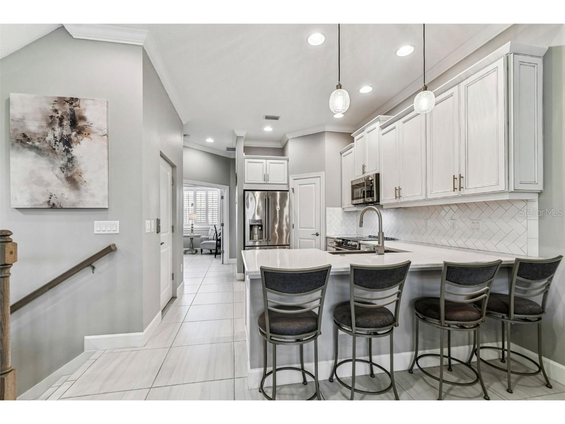 4065 Rocky Shores Drive Tampa FL 33634 TB8438461 image4