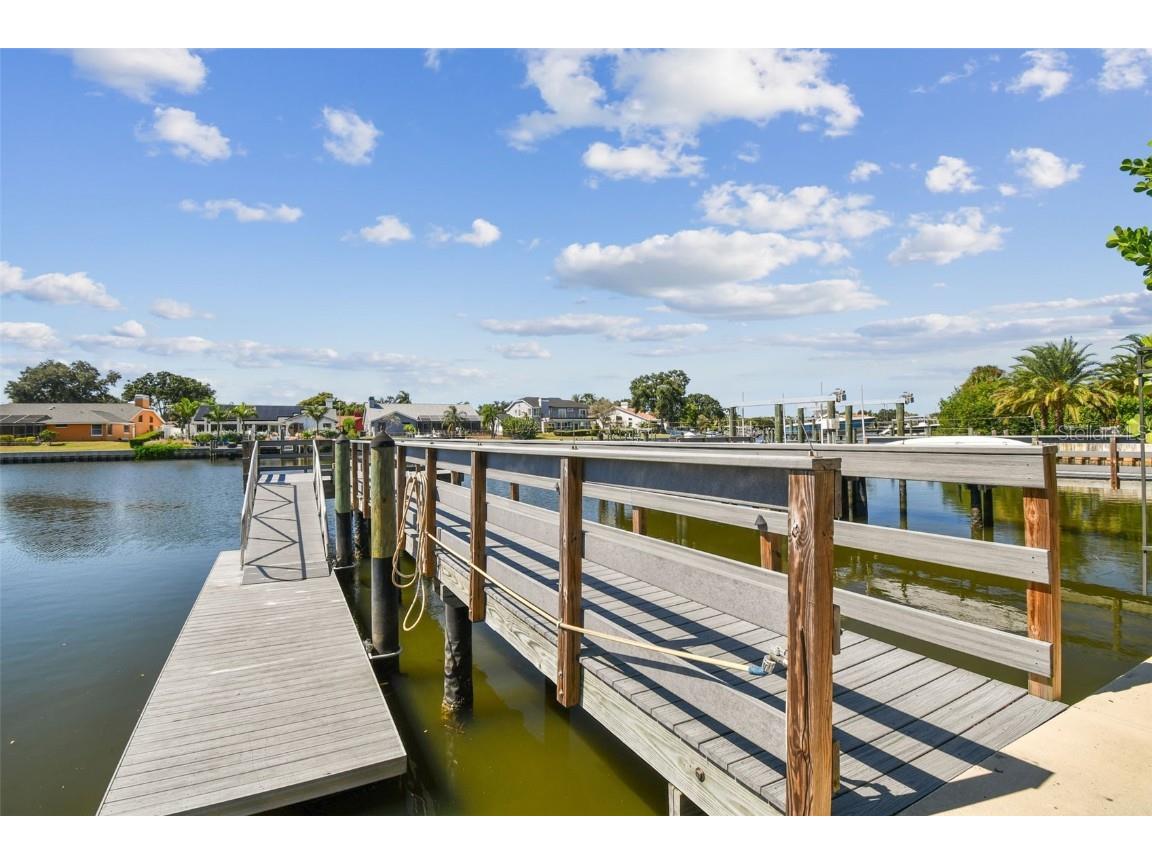 4065 Rocky Shores Drive Tampa FL 33634 TB8438461 image57