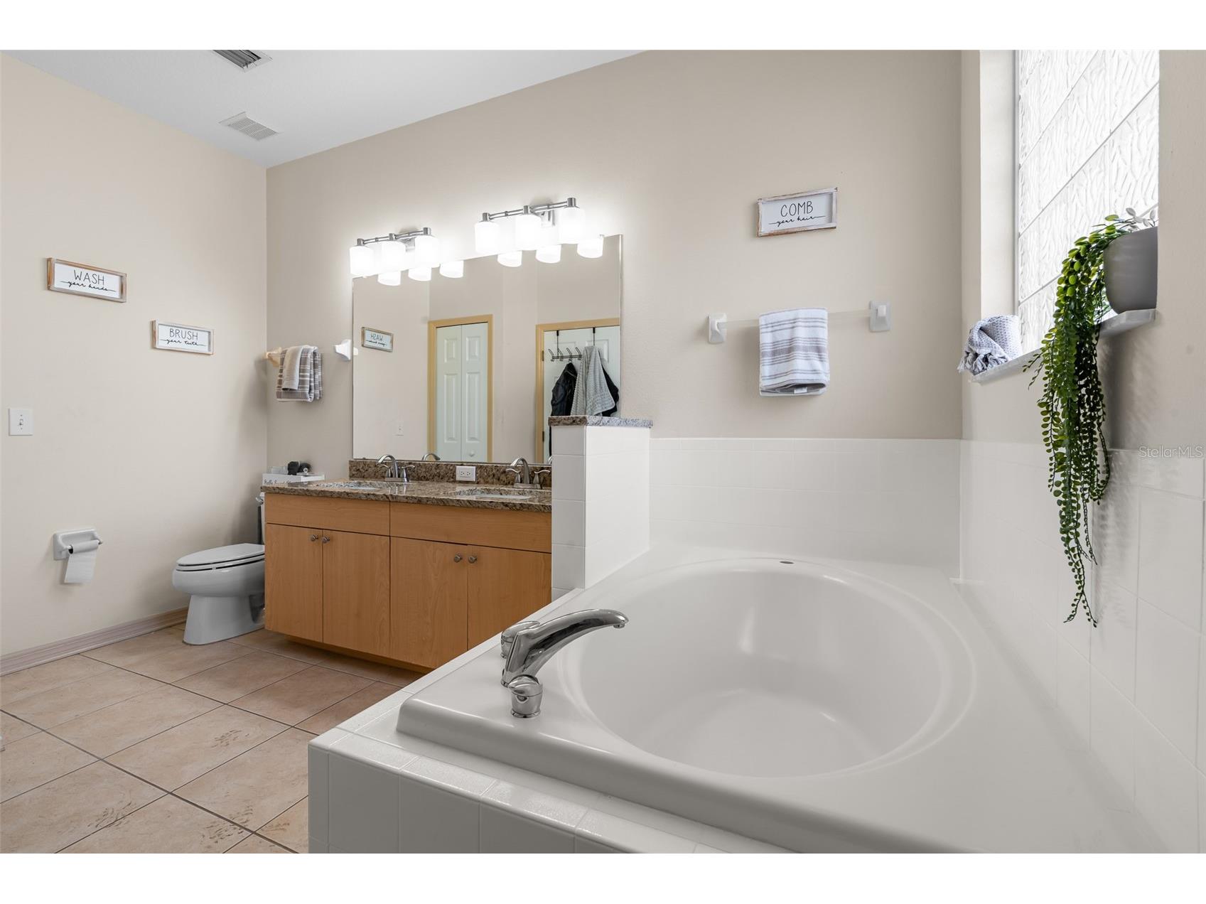 4068 Alan Drive Largo FL 33771 TB8476772 image27