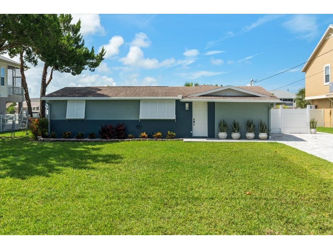 4068 Gulfview Drive Hernando Beach FL 34607 W7856446 image1