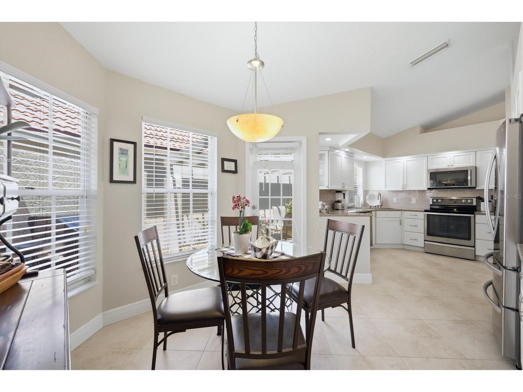 4068 Lyndhurst Court Sarasota FL 34235 A4690209 image13